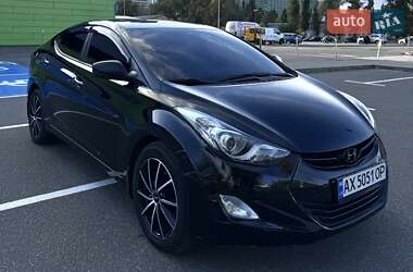 Седан Hyundai Elantra 2012 в Києві