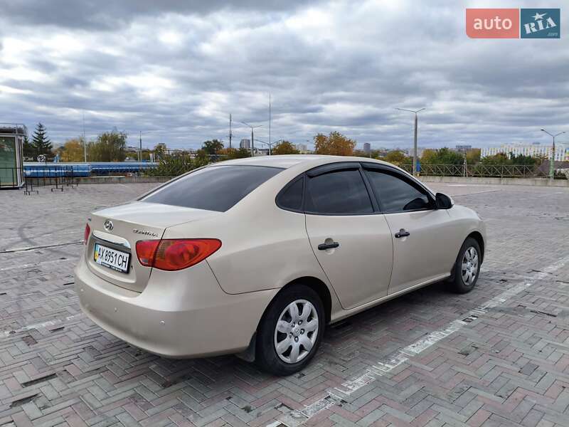 Седан Hyundai Elantra 2010 в Харькове фото 4 Седан Hyundai Elantra 2010 в Харькове