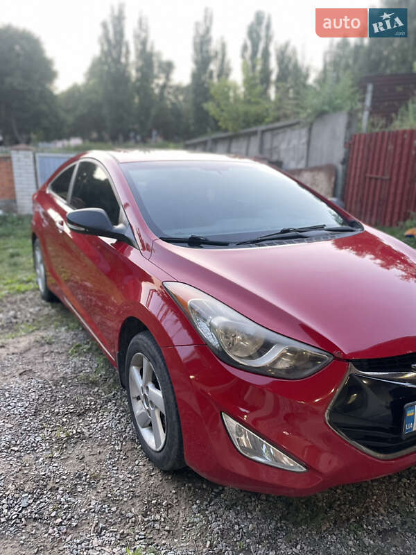 Купе Hyundai Elantra 2012 в Киеве