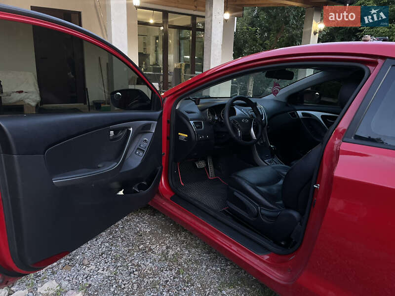 Купе Hyundai Elantra 2012 в Киеве
