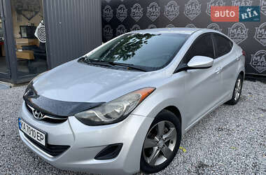 Седан Hyundai Elantra 2011 в Киеве