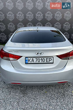 Седан Hyundai Elantra 2011 в 