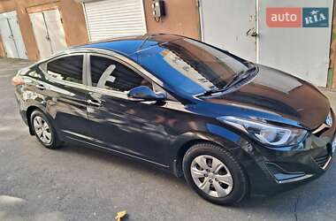 Седан Hyundai Elantra 2014 в 
