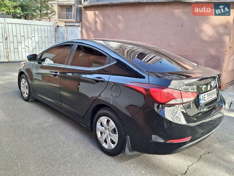 Седан Hyundai Elantra 2014 в Одессе