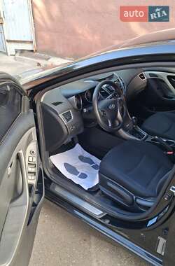 Седан Hyundai Elantra 2014 в 