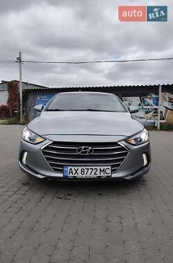 Седан Hyundai Elantra 2016 в 