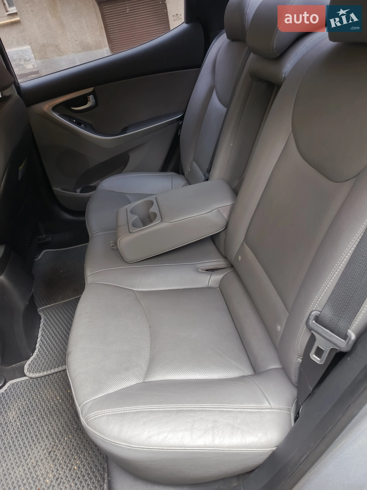 2014 Hyundai Elantra - мініатюра 14