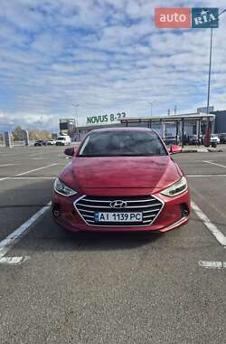 Седан Hyundai Elantra 2017 в 