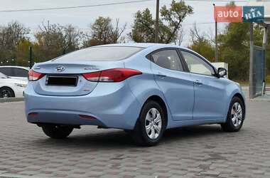 Седан Hyundai Elantra 2011 в 