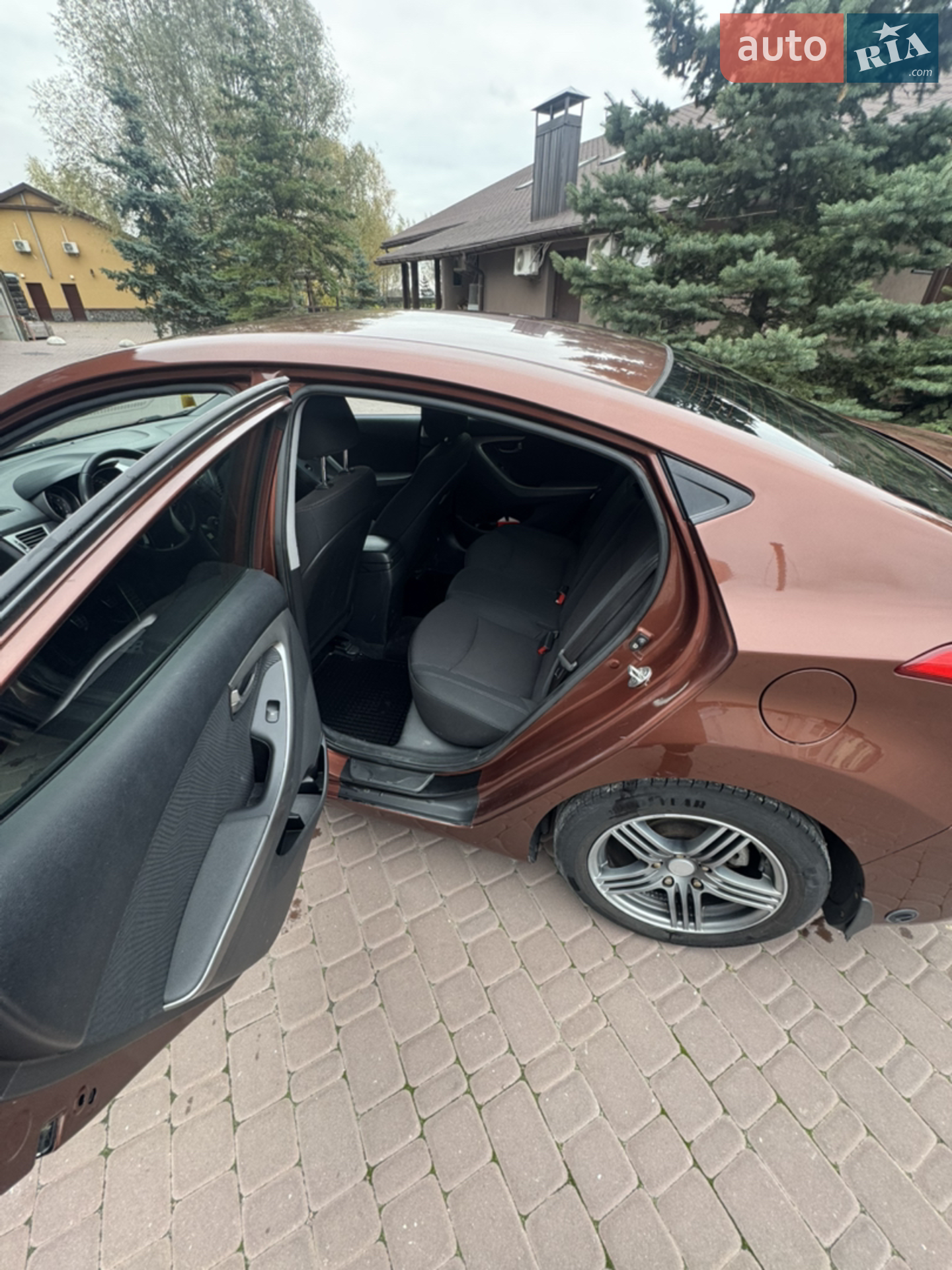 2012 Hyundai Elantra - мініатюра 17