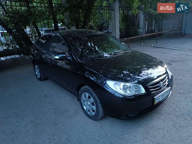 Седан Hyundai Elantra 2011 в Одессе