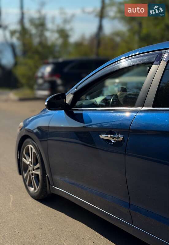 Седан Hyundai Elantra 2016 в Одесі