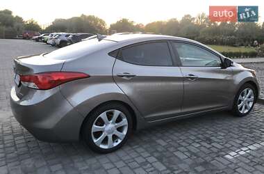 Седан Hyundai Elantra 2011 в 