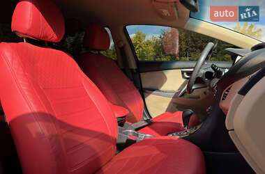Седан Hyundai Elantra 2013 в 