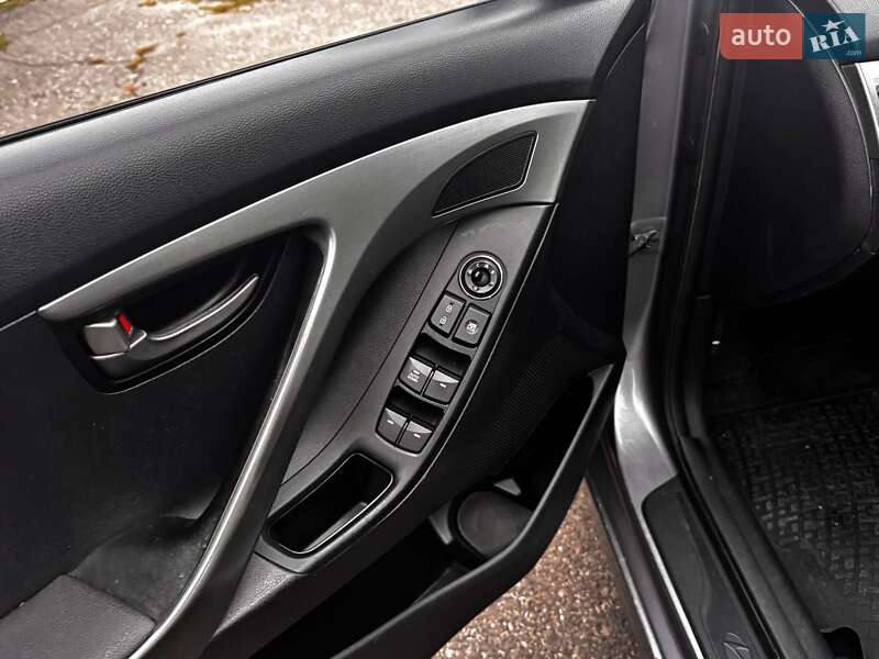 Седан Hyundai Elantra 2011 в Одессе фото 9 Седан Hyundai Elantra 2011 в Одессе