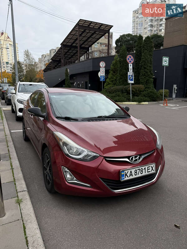 Седан Hyundai Elantra 2014 в Киеве фото Седан Hyundai Elantra 2014 в Киеве