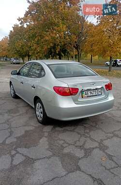 Седан Hyundai Elantra 2010 в 