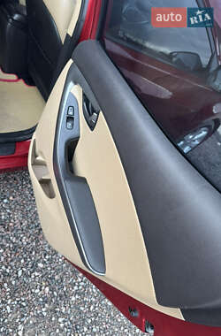 Седан Hyundai Elantra 2012 в 