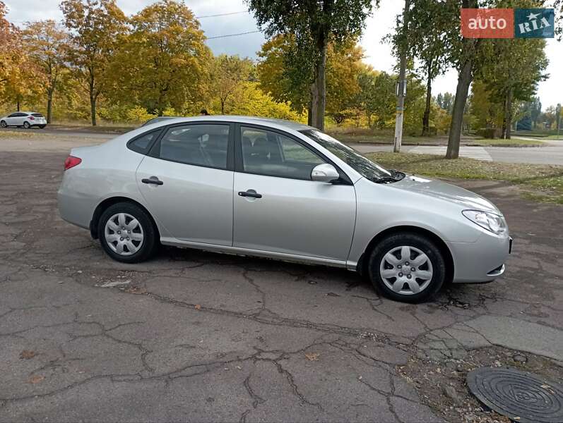 Седан Hyundai Elantra 2010 в Кам'янському фото 13 Седан Hyundai Elantra 2010 в Кам'янському