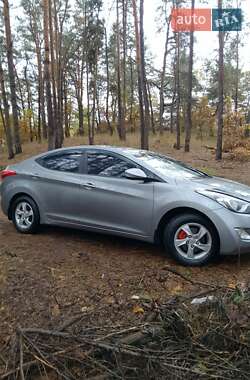 Седан Hyundai Elantra 2012 в 