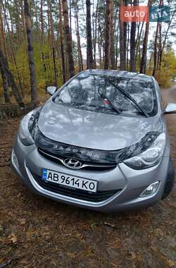 Седан Hyundai Elantra 2012 в 