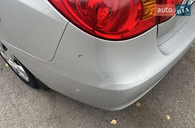 Седан Hyundai Elantra 2010 в  фото 6 Седан Hyundai Elantra 2010 в