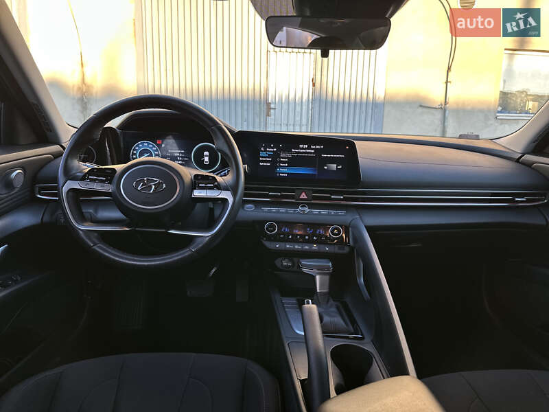 Седан Hyundai Elantra 2023 в Львове фото 58 Седан Hyundai Elantra 2023 в Львове