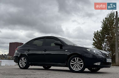 Седан Hyundai Elantra 2008 в  фото 4 Седан Hyundai Elantra 2008 в