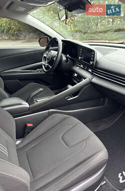 Седан Hyundai Elantra 2021 в 