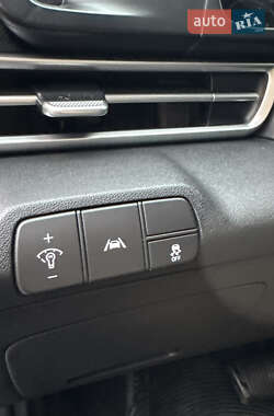 Седан Hyundai Elantra 2021 в 