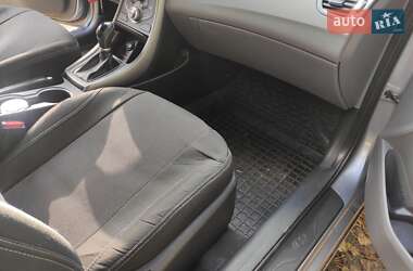 Седан Hyundai Elantra 2015 в 