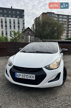 Седан Hyundai Elantra 2015 в 