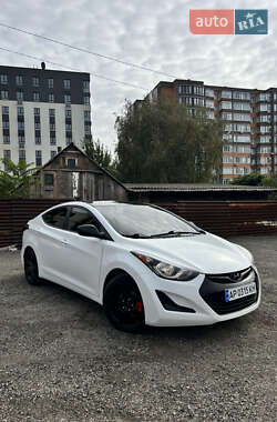 Седан Hyundai Elantra 2015 в 