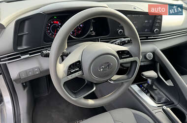Седан Hyundai Elantra 2020 в 