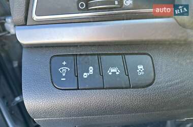 Седан Hyundai Elantra 2016 в Глевасі
