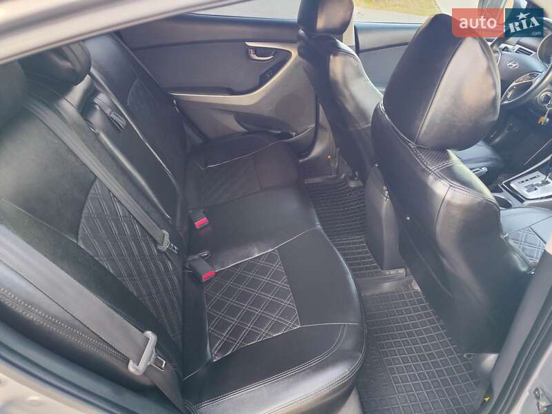 Седан Hyundai Elantra 2012 в Киеве фото 17 Седан Hyundai Elantra 2012 в Киеве