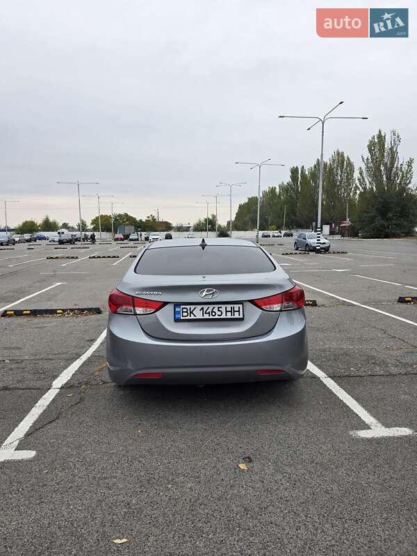 Седан Hyundai Elantra 2013 в Дніпрі фото 3 Седан Hyundai Elantra 2013 в Дніпрі