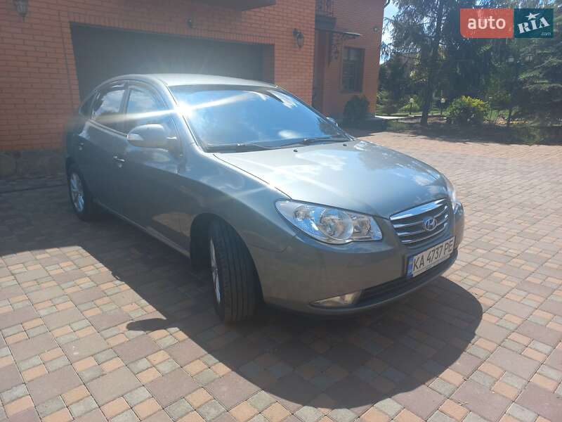 Седан Hyundai Elantra 2010 в Киеве фото 2 Седан Hyundai Elantra 2010 в Киеве
