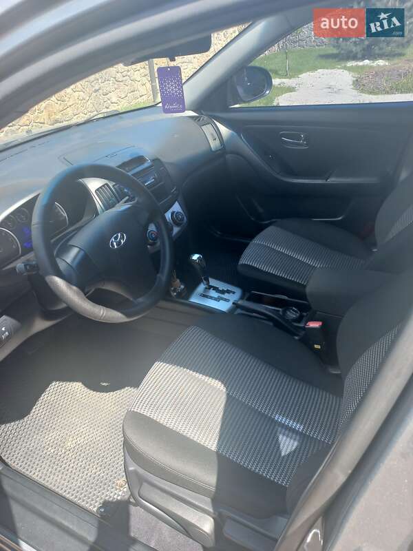 Седан Hyundai Elantra 2010 в Киеве фото 27 Седан Hyundai Elantra 2010 в Киеве