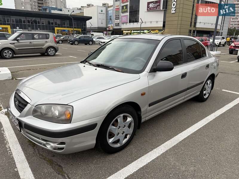 Седан Hyundai Elantra 2006 в Киеве