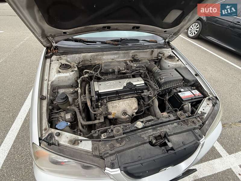 Седан Hyundai Elantra 2006 в Киеве