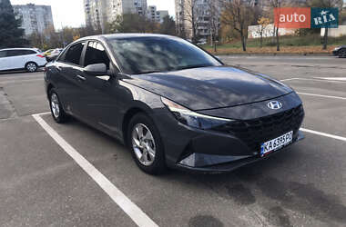 Седан Hyundai Elantra 2023 в Киеве