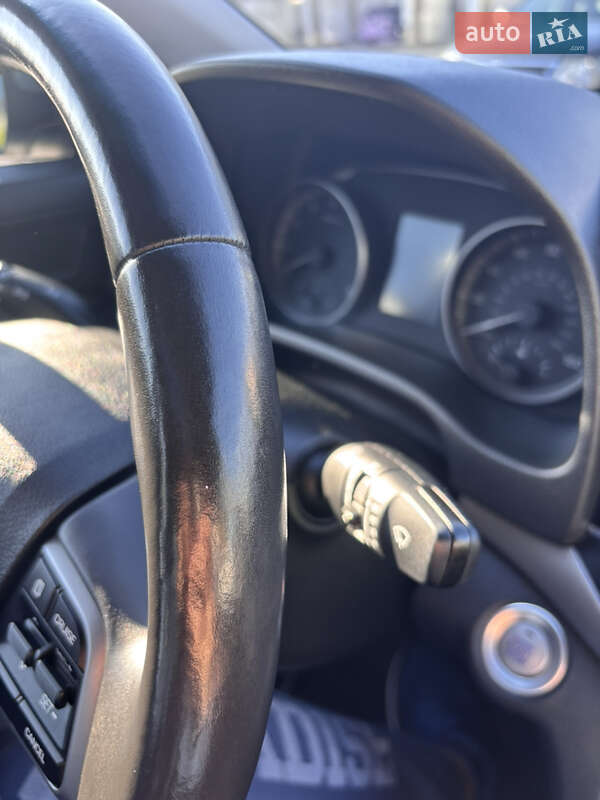 Седан Hyundai Elantra 2016 в Киеве