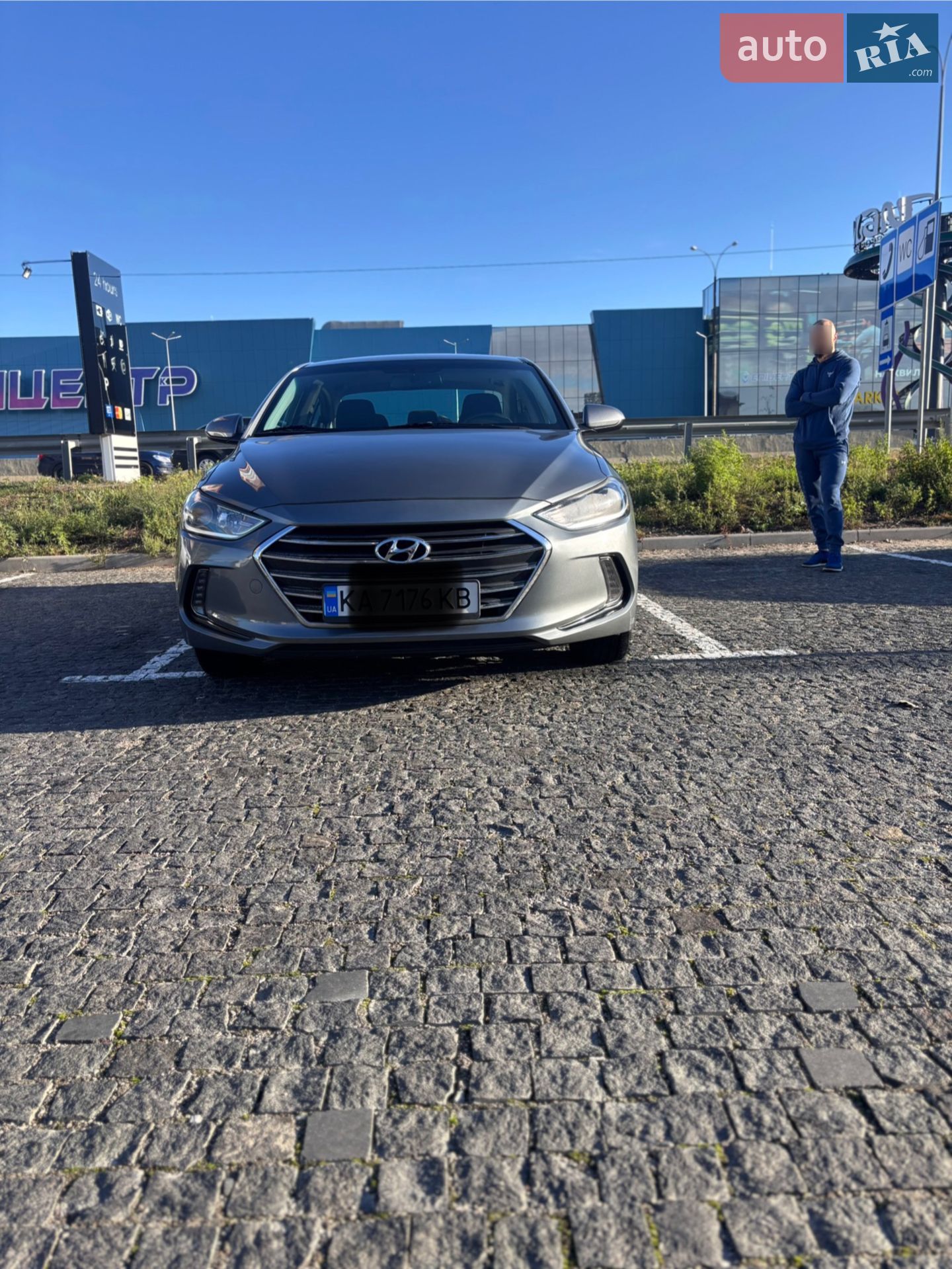 2016 Hyundai Elantra - мініатюра 21
