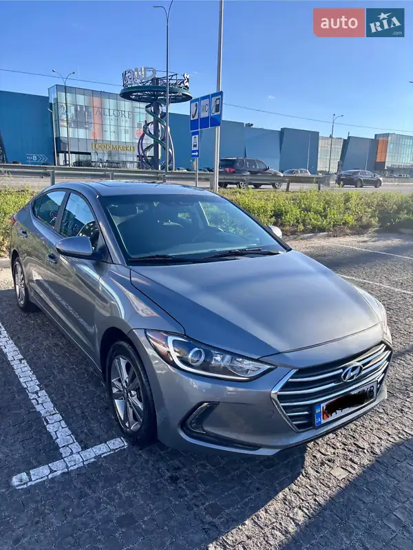 Hyundai Elantra
