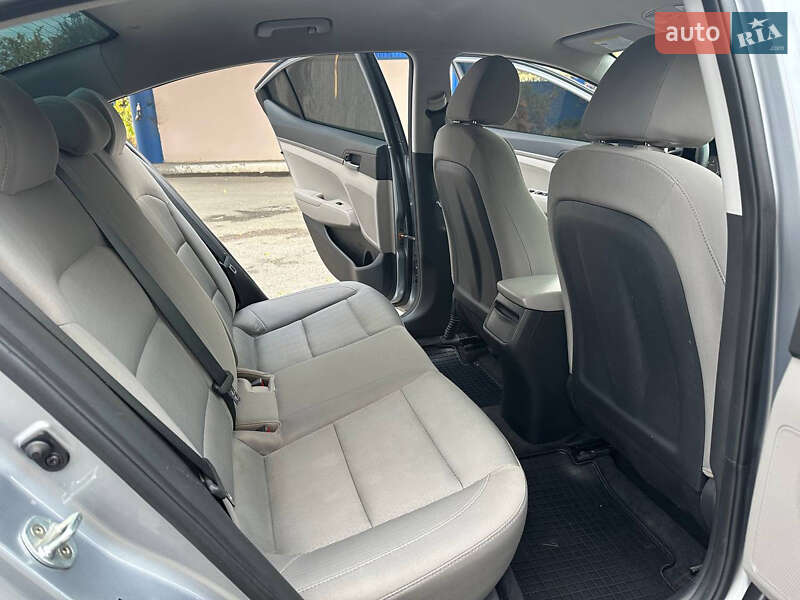 Седан Hyundai Elantra 2017 в Дніпрі фото 29 Седан Hyundai Elantra 2017 в Дніпрі