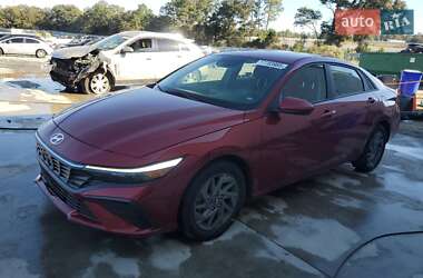 Hyundai Elantra 2023