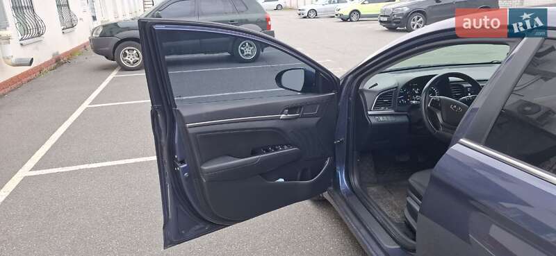 Седан Hyundai Elantra 2018 в Киеве фото 20 Седан Hyundai Elantra 2018 в Киеве