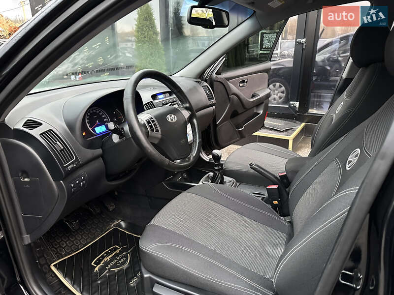 Седан Hyundai Elantra 2011 в Харькове фото 12 Седан Hyundai Elantra 2011 в Харькове