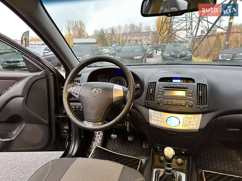 Седан Hyundai Elantra 2011 в Харькове фото 19 Седан Hyundai Elantra 2011 в Харькове
